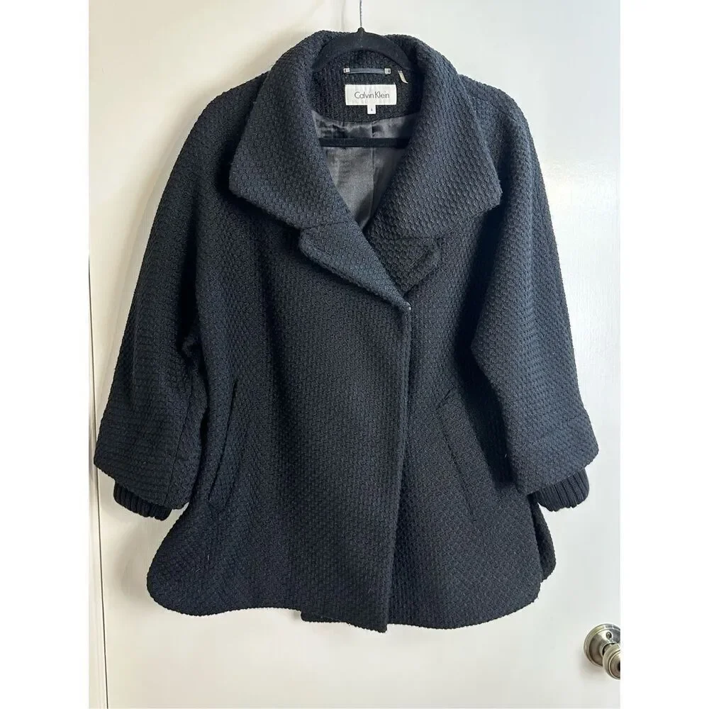 Calvin Klein black coat size 6 with removable knit sleeves